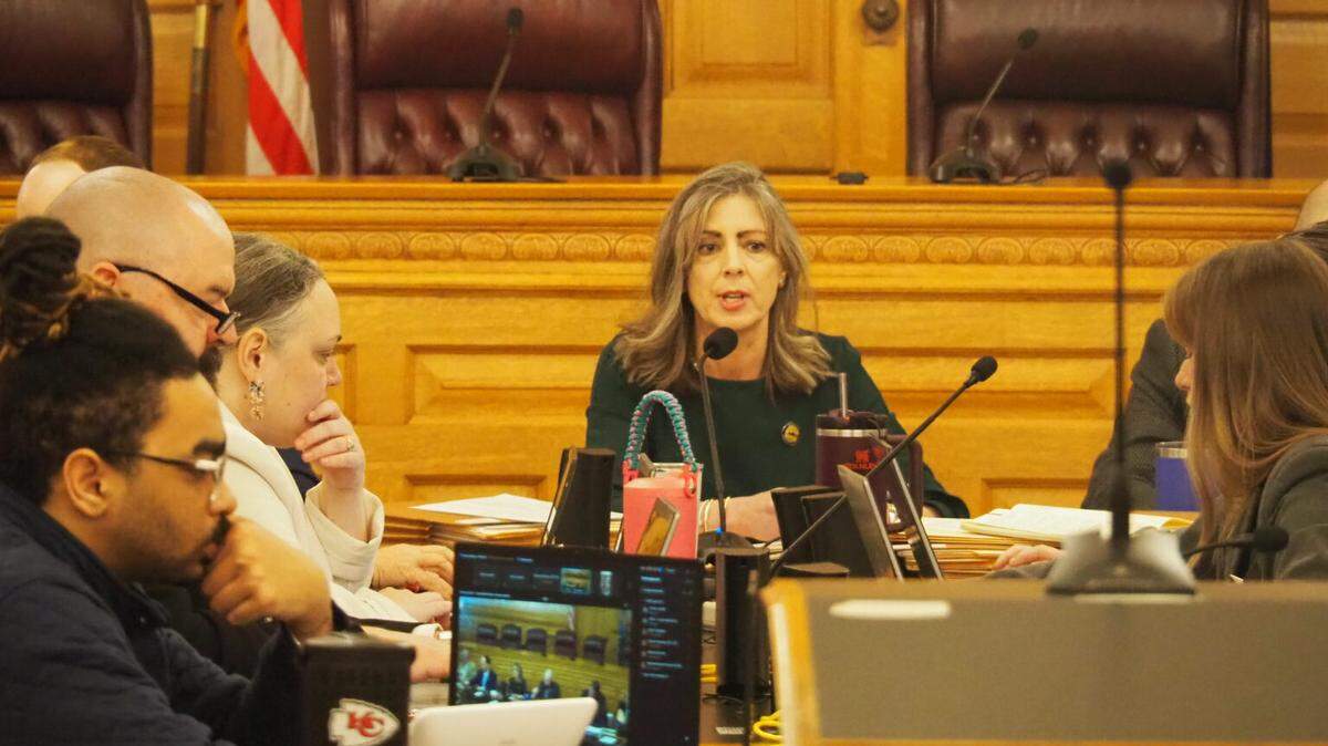 Sen. Kellie Warren, R-Leawood, convinces Senate colleagues to pass a bill imposing new age and parental consent restrictions on app store purchases, but Kansas House responds by voting to send the legislation back to the joint House-Senate conference committee.