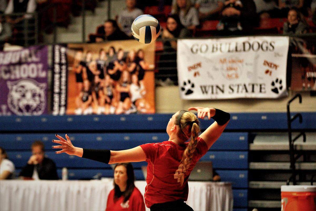 Rose Hill senior Gracie Van Driel serves during the Class 4A state volleyball tournament. (Oct. 26, 2018)