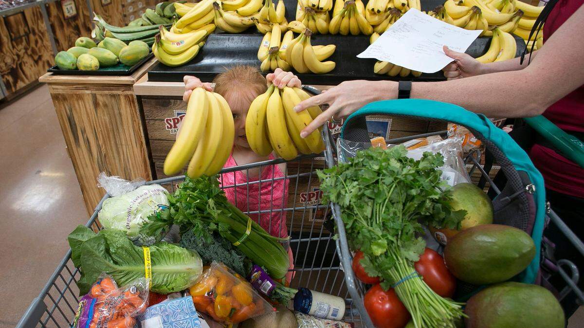 A lot of Delano residents have been wanting a new grocery store since Dillons left the area years ago, and it sounds like Abdul Arif is trying to give them one at his new development at Kellogg and Seneca.