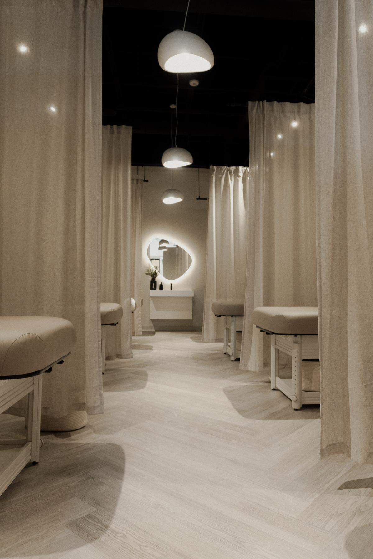 Face Foundrie franchisee Hunter Mitchem said the business has an open feel while still maintaining privacy for a one-on-one experience between customers and aestheticians.