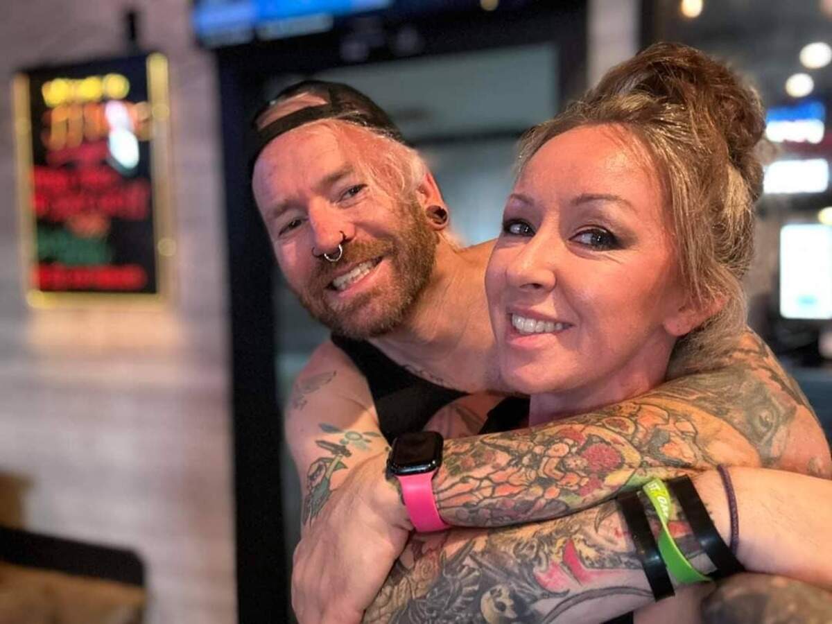 James L. Coggins and Jenn Hinrichsen are on the bartending staff at the new JJ Beard’s Pub & Pizza.