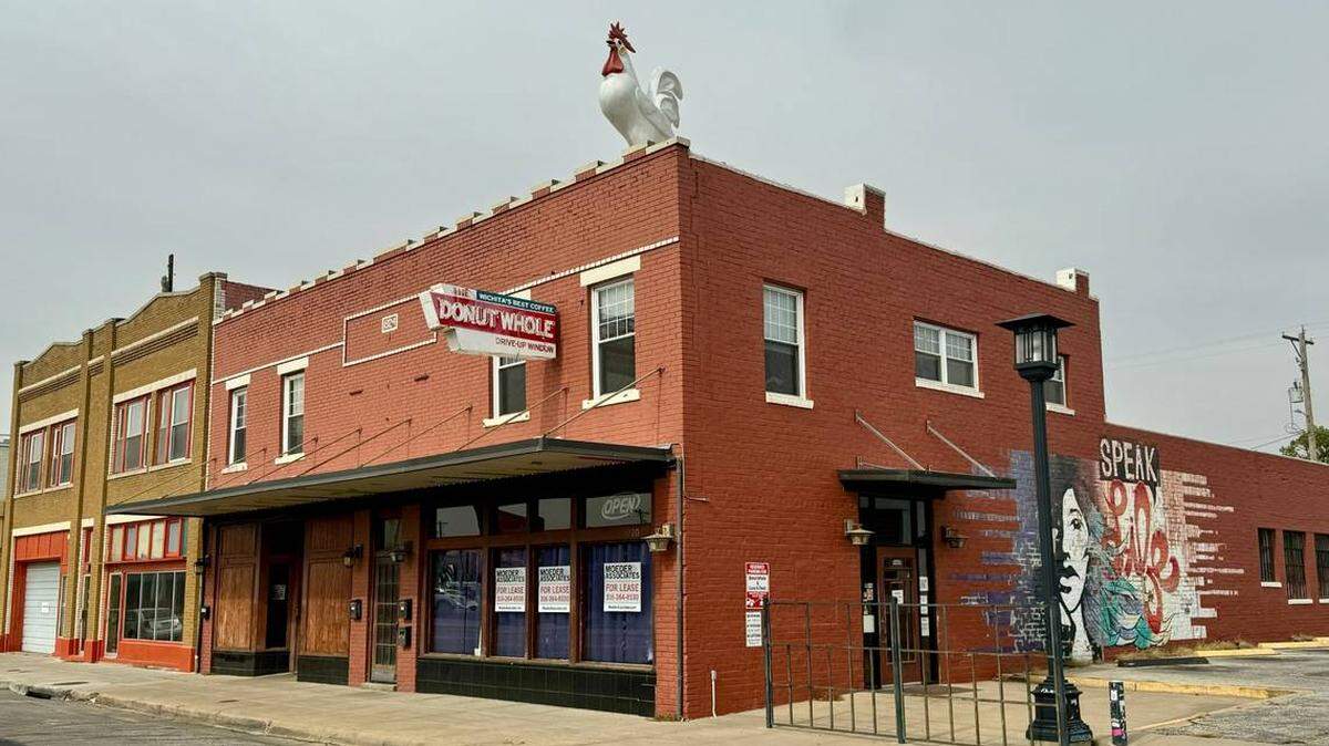Love & Co. Kitchen & Cocktails is coming to the former Donut Whole space near Douglas and Hydraulic. Adrian Love and a couple of family members are reviving Mama Love’s Kitchen there, at least to a certain extent.