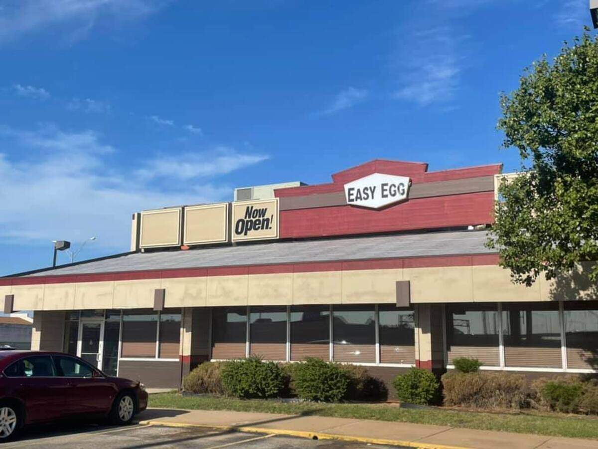The Easy Egg took over the former Denny’s building on West Kellogg in 2021.