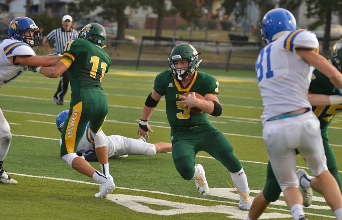 Pratt’s Travis Theis looks for a hole.