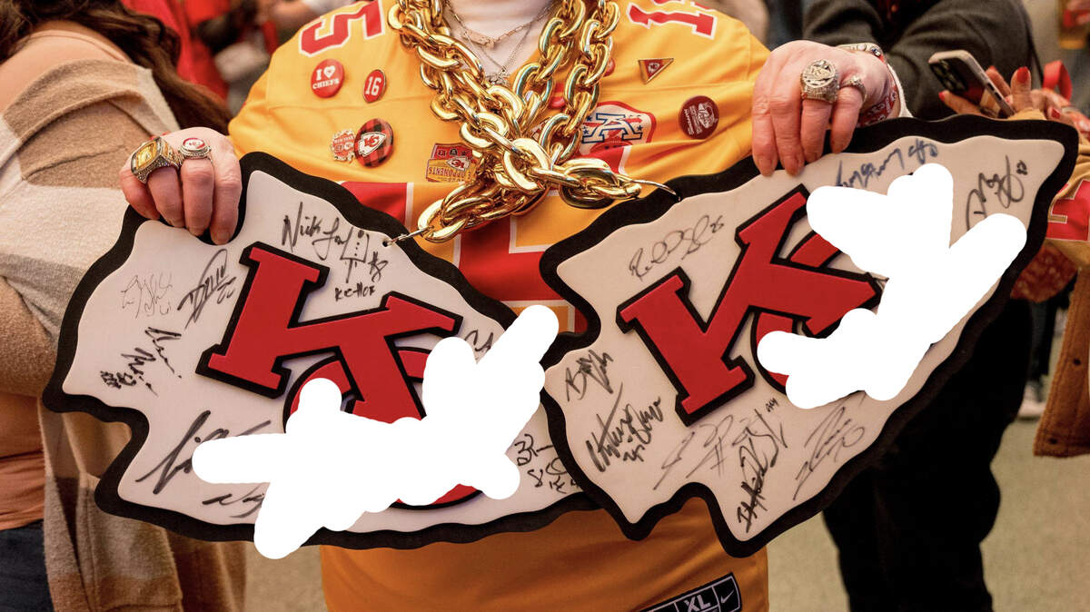 What the Kansas City Chiefs logo might look like if they moved to Wichita and became the Kansas Chiefs.