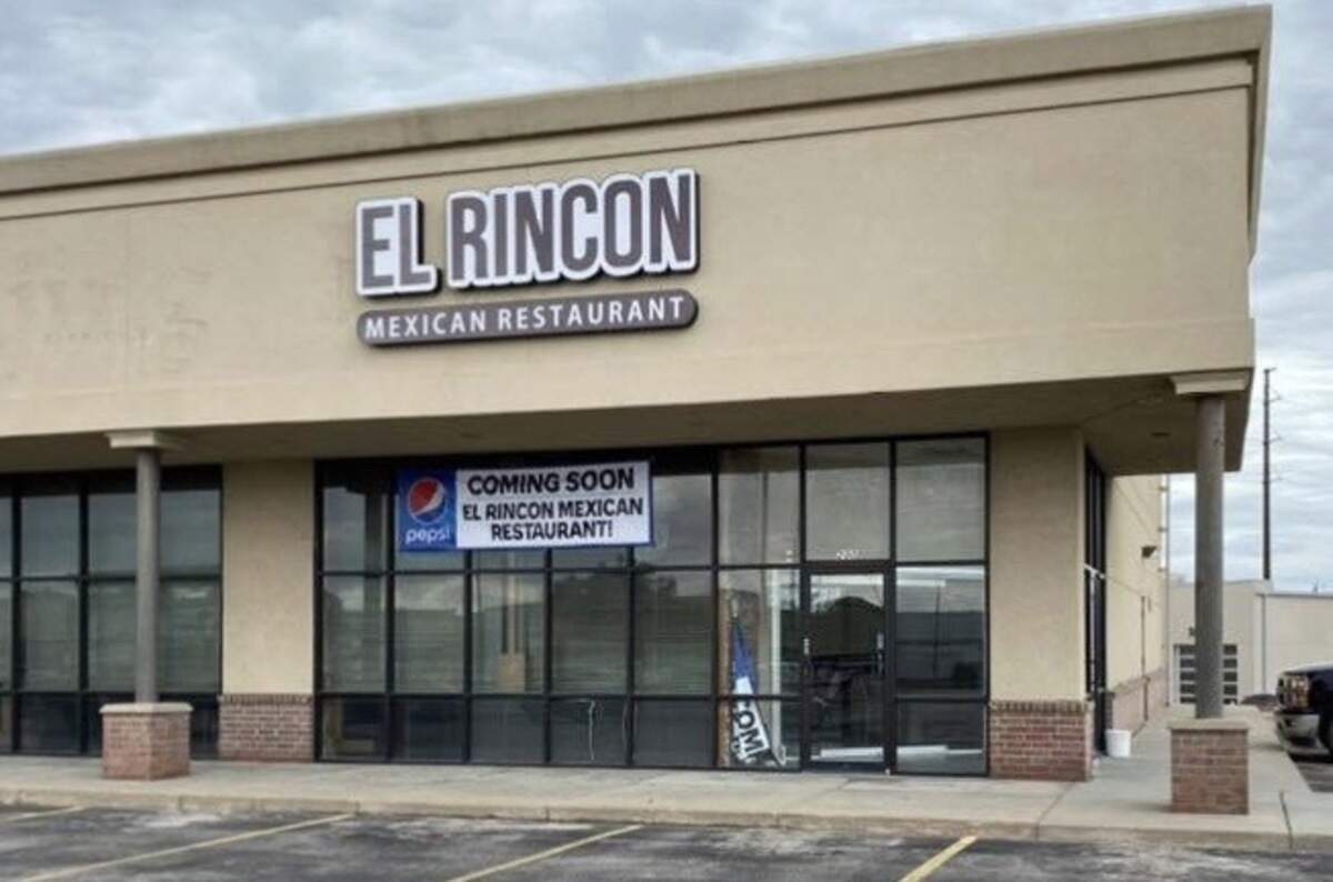 El Rincon Mexican Restaurant has just taken over the former Beijing Bistro space near Kellogg and Greenwich.