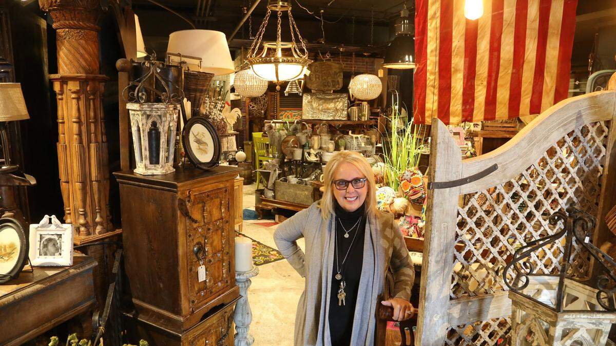 Unless she can find a buyer, Robyn Wells is closing her Uniquities Home in Old Town late this summer.