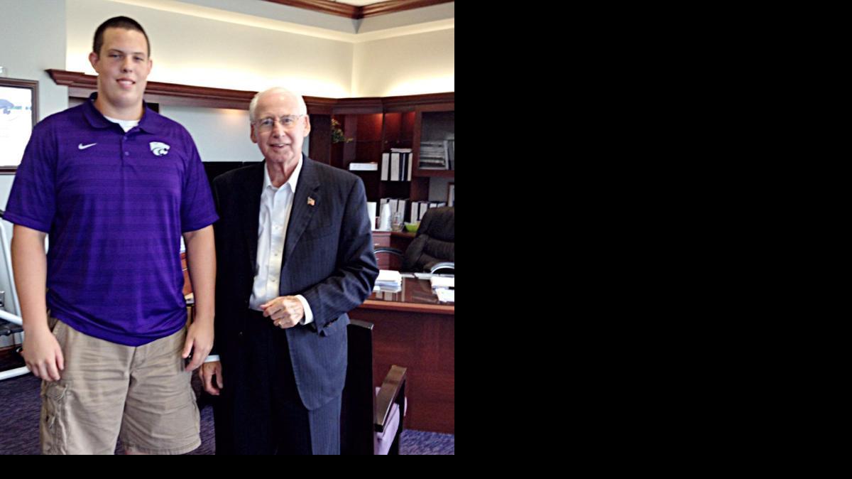 Kansas State recruit Scott Frantz with K-State coach Bill Snyder. 


