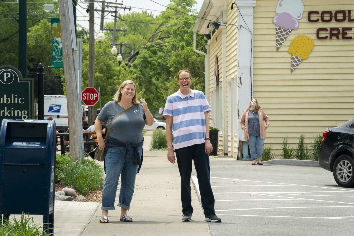 Bridget Everett and Jeff Hiller star in the new HBO Max show “Somebody Somewhere.” Both will appear at a season finale watch party in Manhattan, Kan., on Dec. 8.