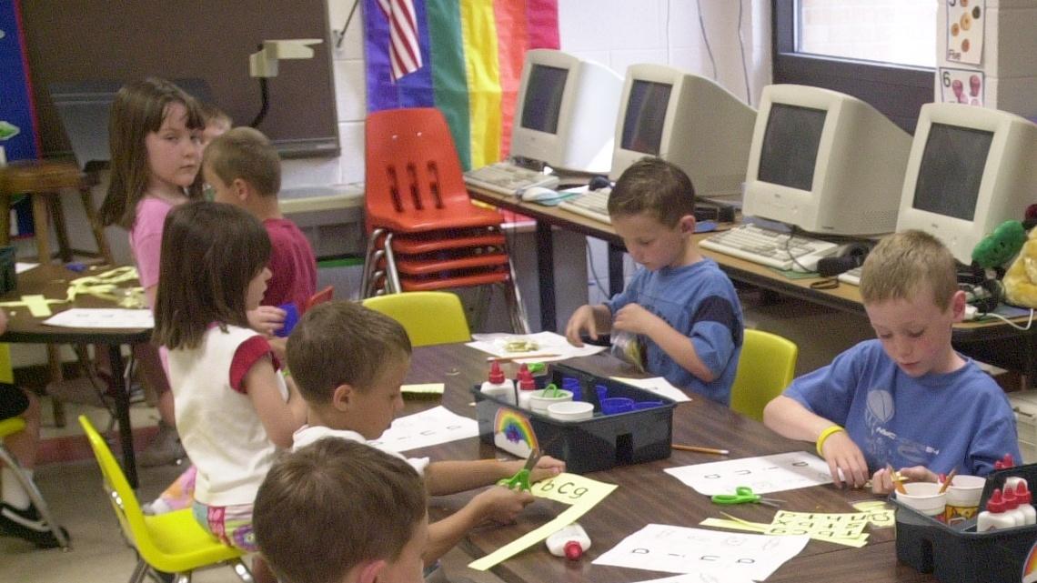 The State Board of Education voted unanimously this morning to reinstate the license of a Wichita teacher who lost her job after allegedly waiting too long to report suspected child abuse.