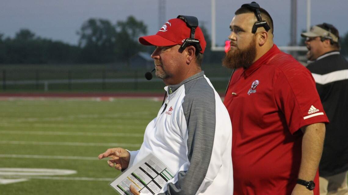 Kansas football coach who returned to sideline after lung transplant dies of COVID-19