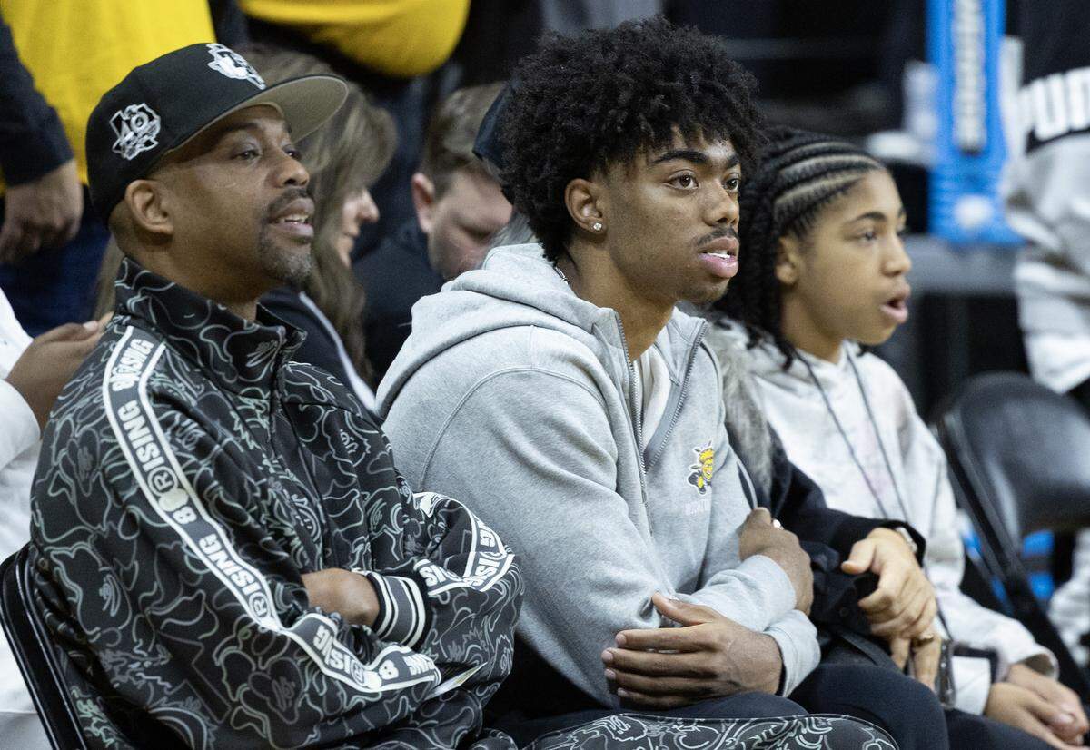 Five-star recruit Reese Alston takes in the festivities before the start of Wichita State’s game against Florida Atlantic.