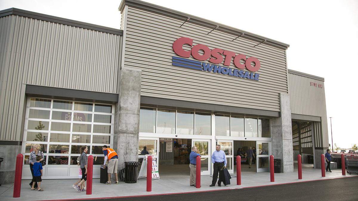 Costco announced plans to bring back product samples to roughly 170 of its locations beginning in early June. .