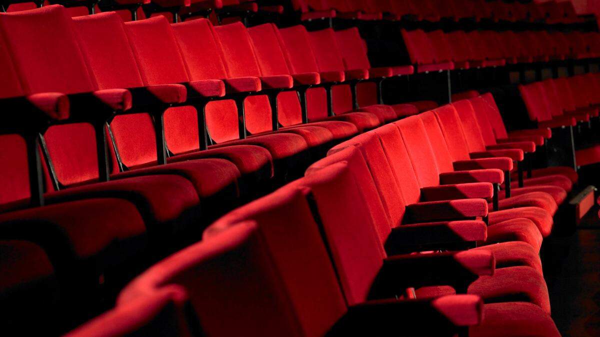 A photo of seats in a theater.