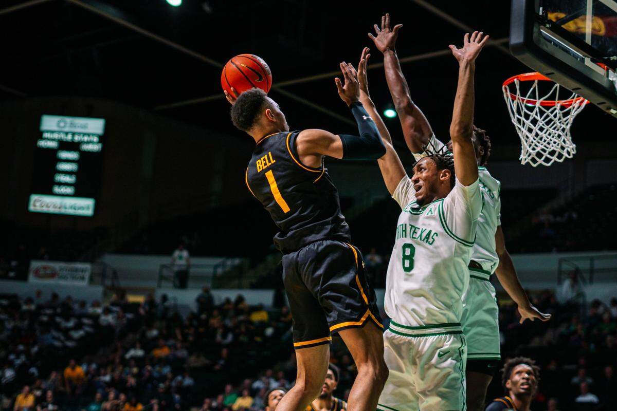 Wichita State senior Xavier Bell scored a team-high 19 points for the Shockers in a 68-66 loss at North Texas on Monday.