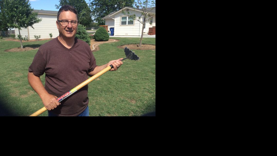 Everett Price and his scuffle hoe.

