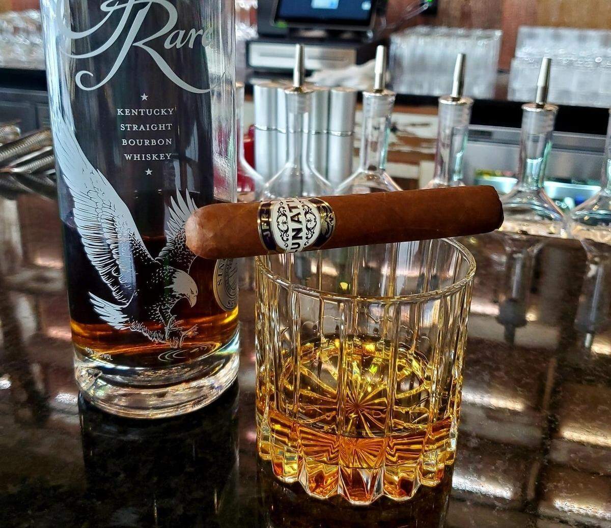 When it opens in November, The Humidor Cocktail Lounge will be welcoming to both cigar smokers and those who want to avoid it.
