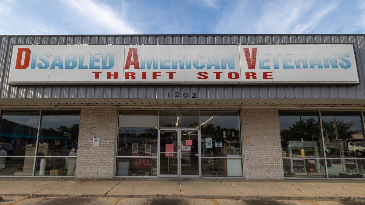 All of Wichita’s DAV stores, including this one near Douglas and Seneca, have closed due to financial issues.