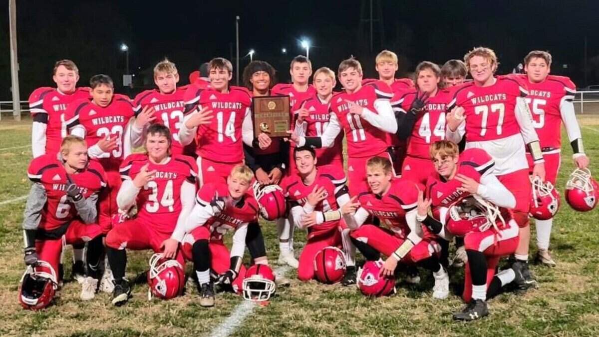 Cunningham completed an undefeated 12-0 season last fall to win the 6-man state championship.