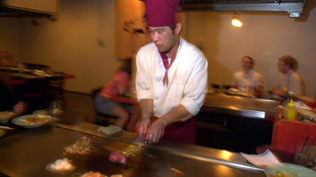 Umi Japanese Steakhouse and Sushi Bar partner Frank Chan confirms his restaurant will be taking the former Sumo by Nambara space at Plazzio.