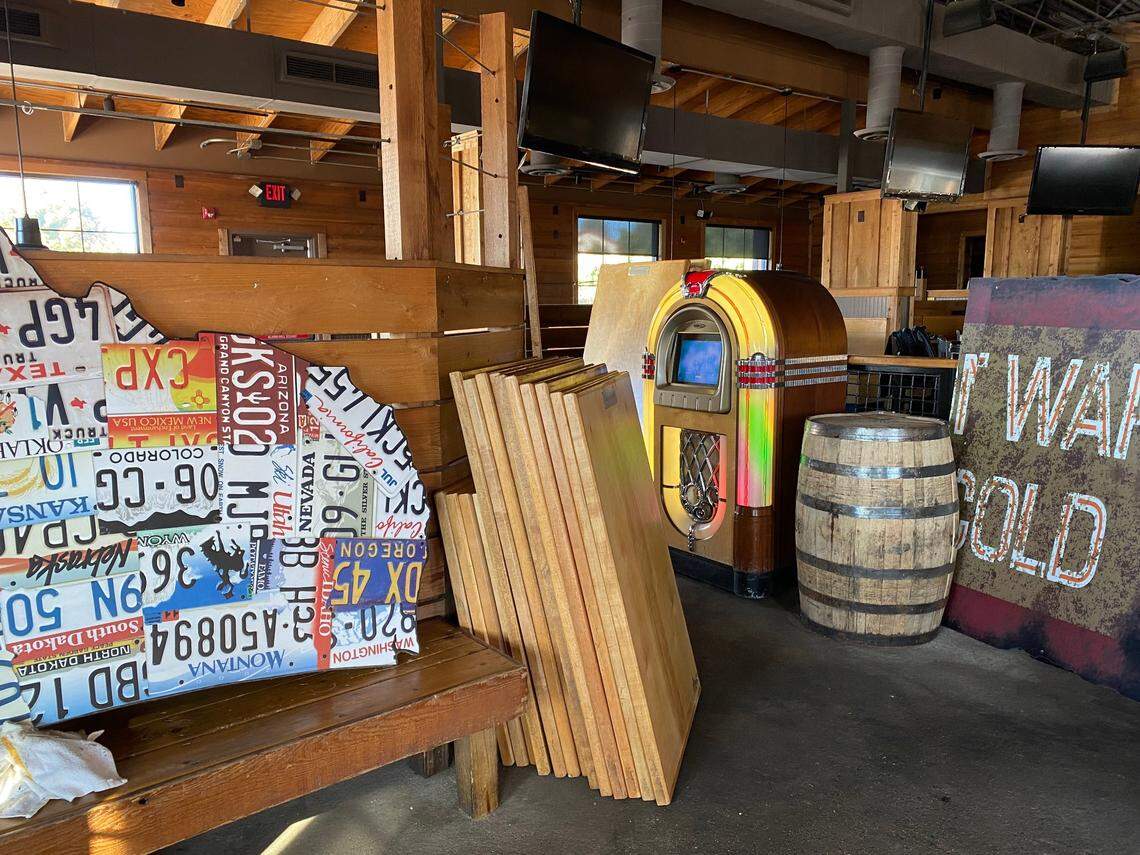 Employees had taken down decor at the west-side Logan’s Roadhouse restaurant at 2424 N. Maize Road on Monday.