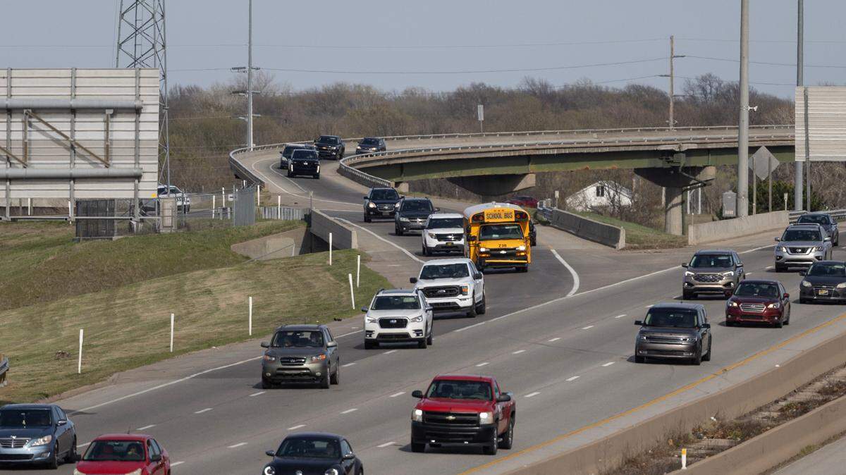 The interchange from I-135 onto westbound Kellogg.