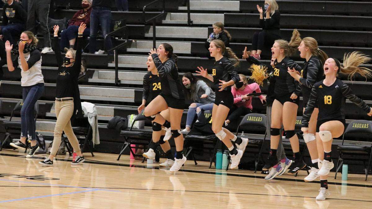The Newton volleyball team won a Class 5A sub-state championship in three sets over Andover on Saturday, advancing to Tuesday’s state quarterfinal matchup against Bishop Carroll.