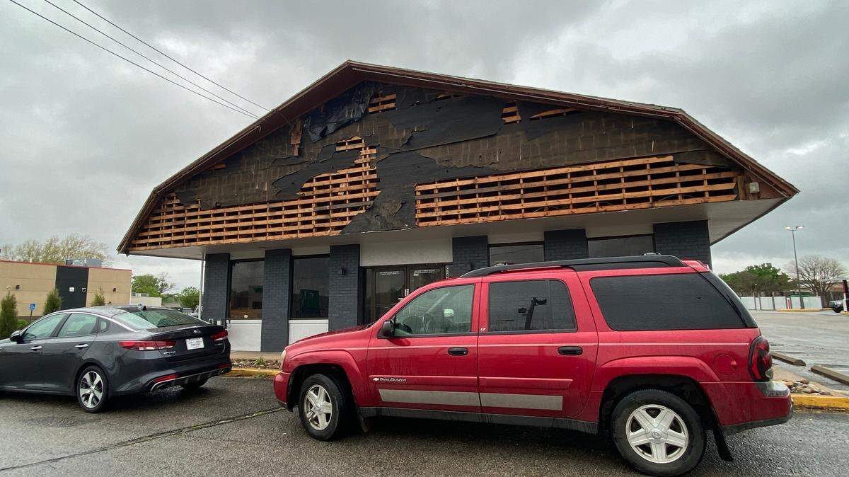 Construction is underway at the old Mizu Sushi building at 2140 W. 21st St. North, which in about a month will reopen as Bronx Pizzeria.