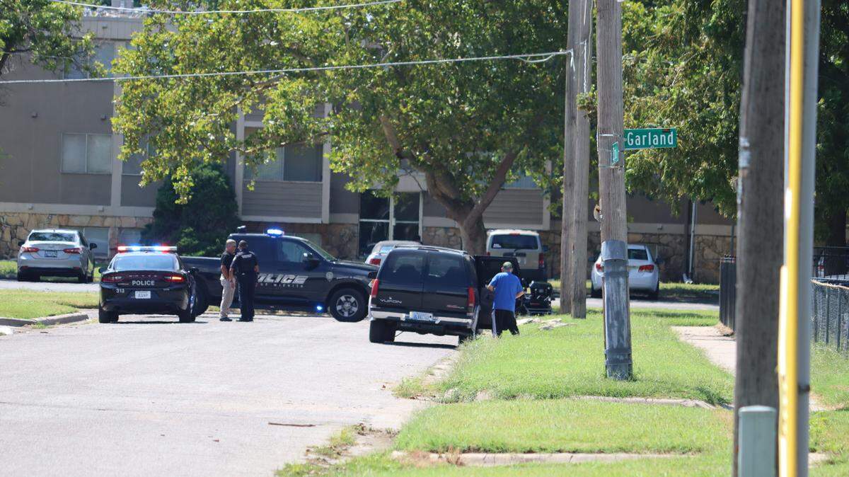 Wichita police, including SWAT, are on scene of an incident in the 2300 block of Somerset. This photo is from the intersection of 22nd and Somerset.