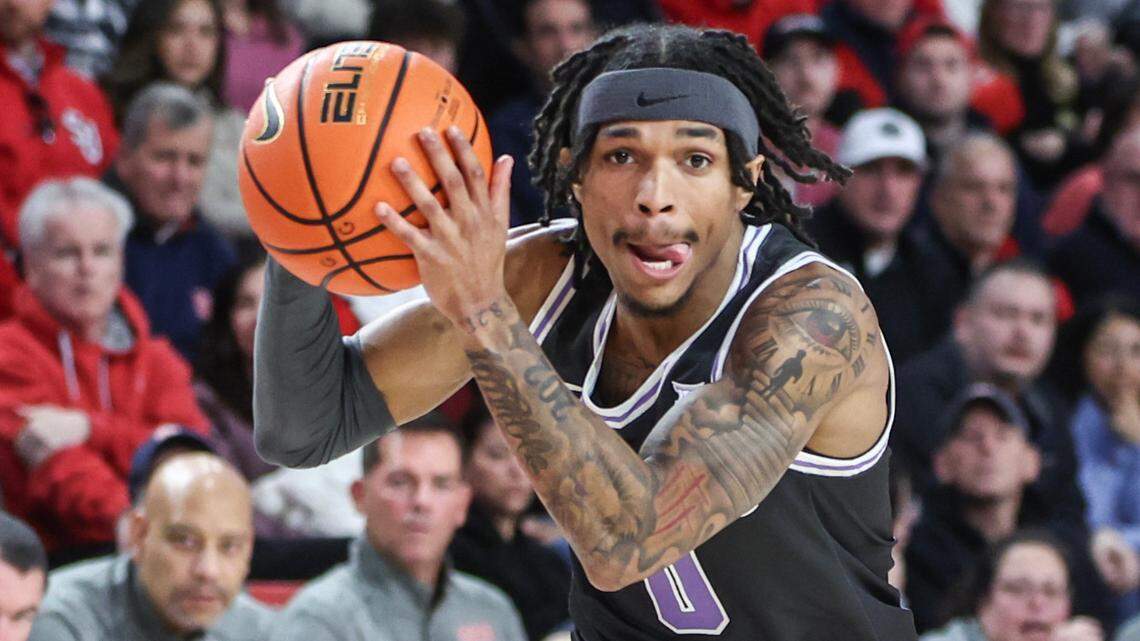 Kansas State Wildcats guard Dug McDaniel (0) drives to the basket in the first half against the St. John’s Red Storm at Carnesecca Arena.