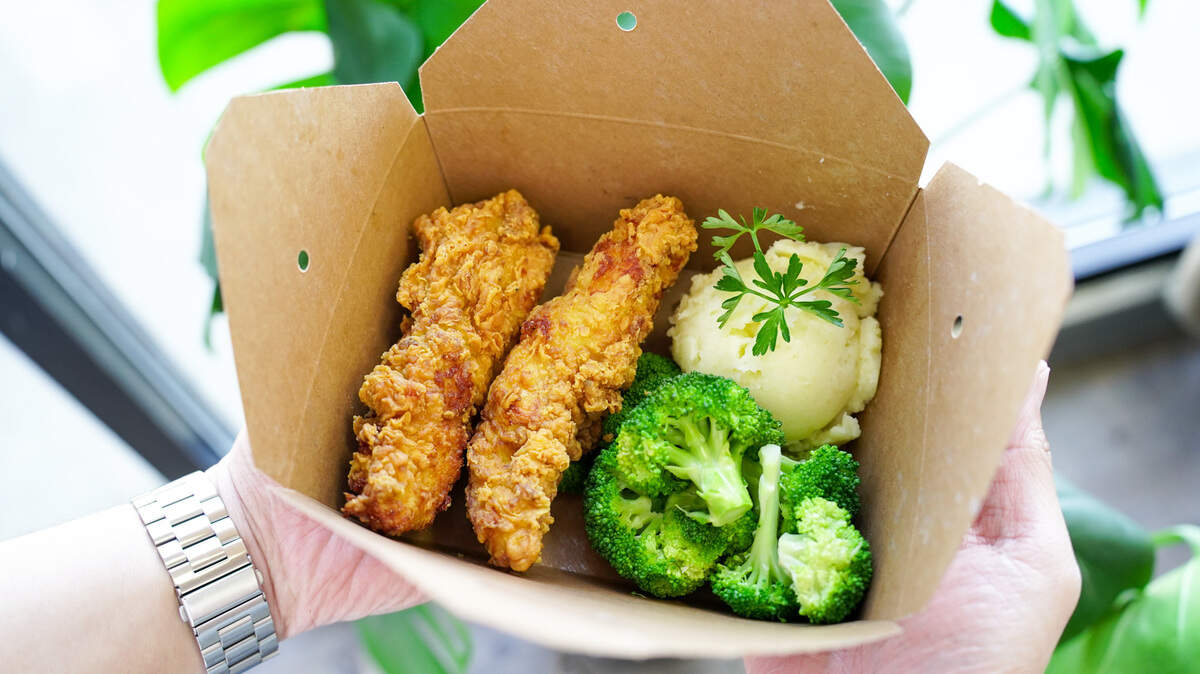 Crispy & Co specializes in chicken tenders served with various sacues and sides.