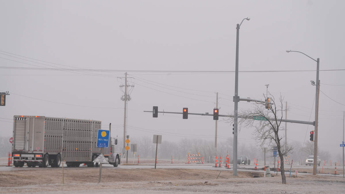 The intersection of US 54 and 183rd West in February 2025.