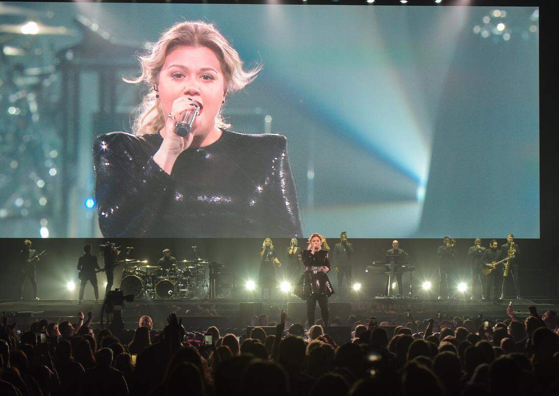 Kelly Clarkson performed at Intrust Bank Arena on Saturday.