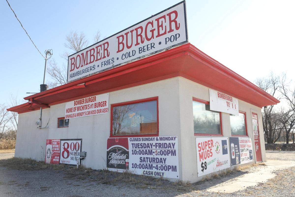 Bomber Burger will not reopen after the death of its owner, his wife said.