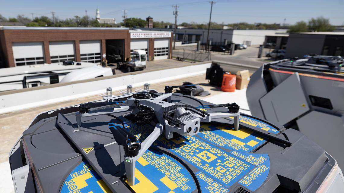 New nests atop downtown QuikTrip are for crime fighting, not for birds