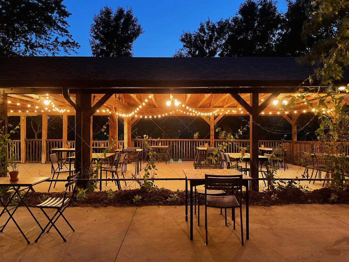 Elderslie Farm is bringing back its Thursday-evening patio service this year.