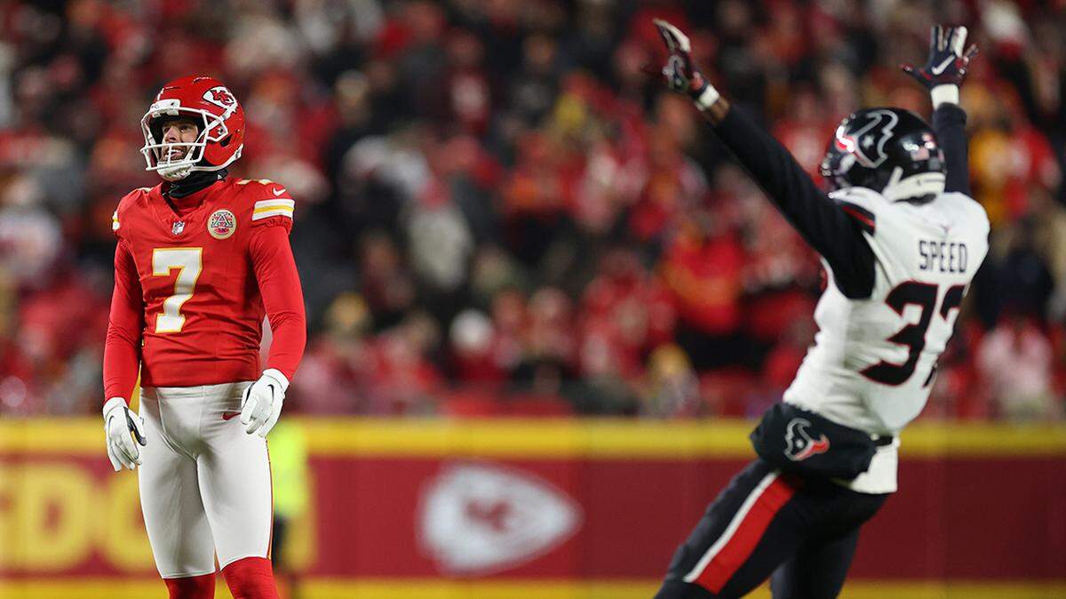 A political video posted by the national Democratic Party intersperses sports lowlights from the Kansas City Chief’s loss to the Texans and flubbed golf shots by Donald Trump.