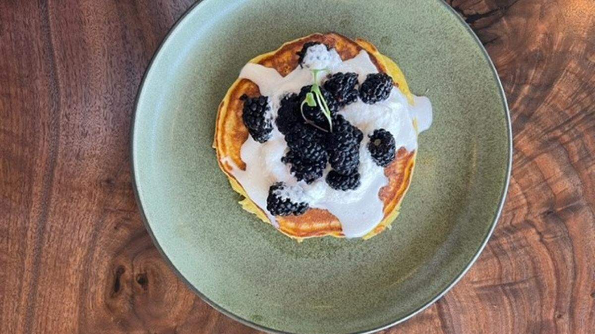 Brunch starts again on Saturday at Elderslie Farm’s outdoor Bramble Cafe, and lemon ricotta pancakes are on the menu.