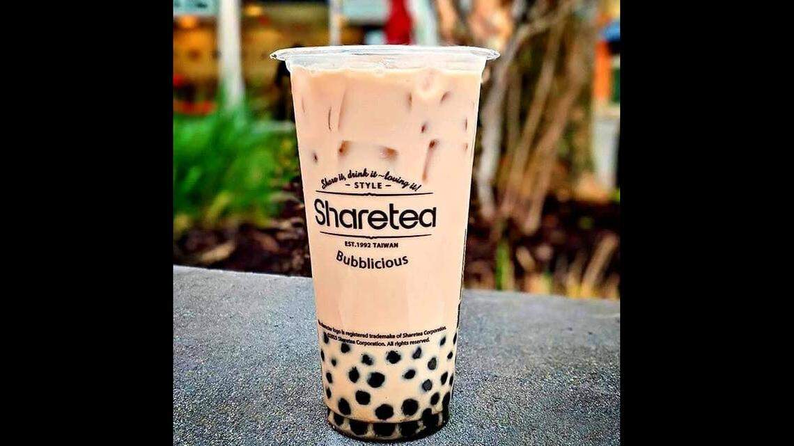 Sharetea offers classic bubble tea drinks plus non-alcoholic mojitos.