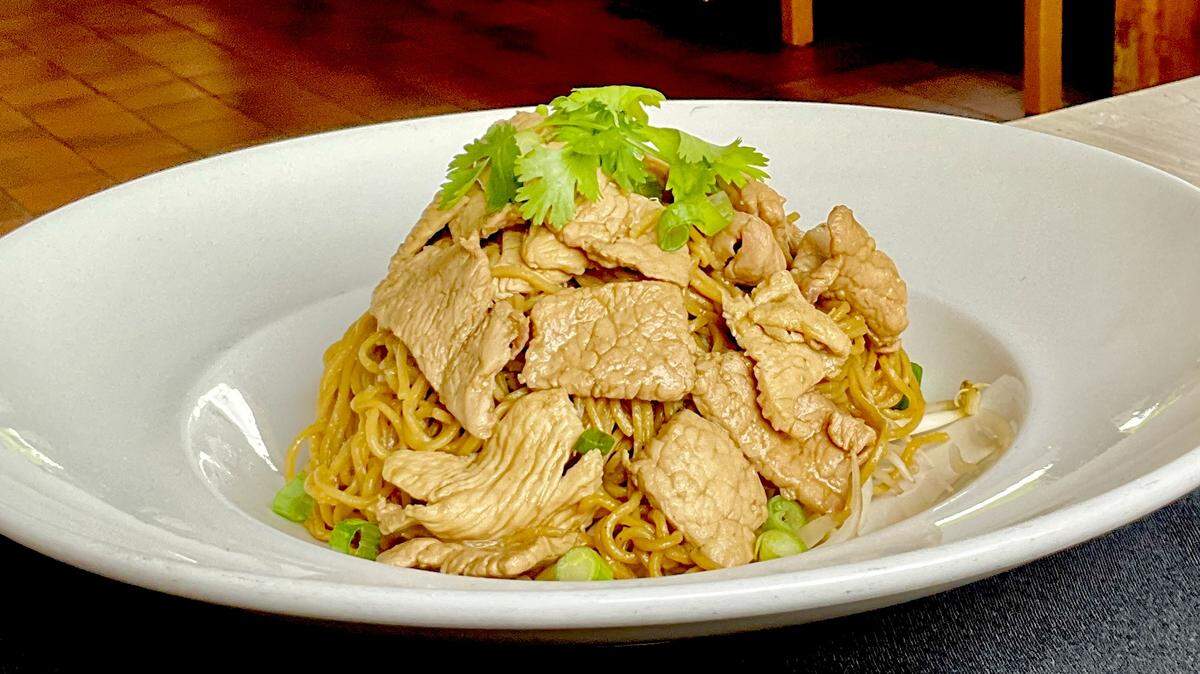 Pictured is the Wokless Noodle dish from Thai Table, which features rice noodles tossed with scallions, cilantro and bean sprouts with a “special house soy seasoning.” It’s garnished with garlic flakes.