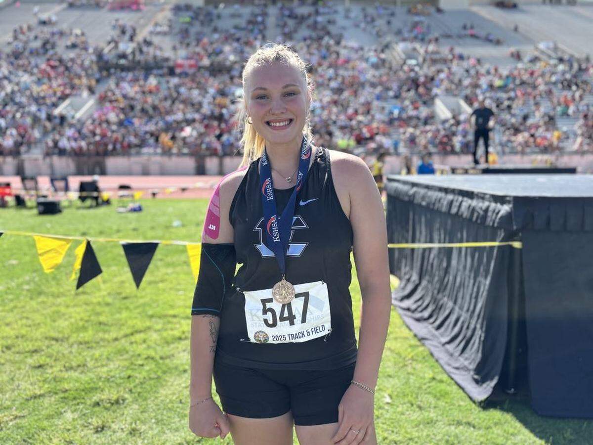 Eisenhower senior thrower Stella Kitt won the Class 5A discus state championship on Friday.