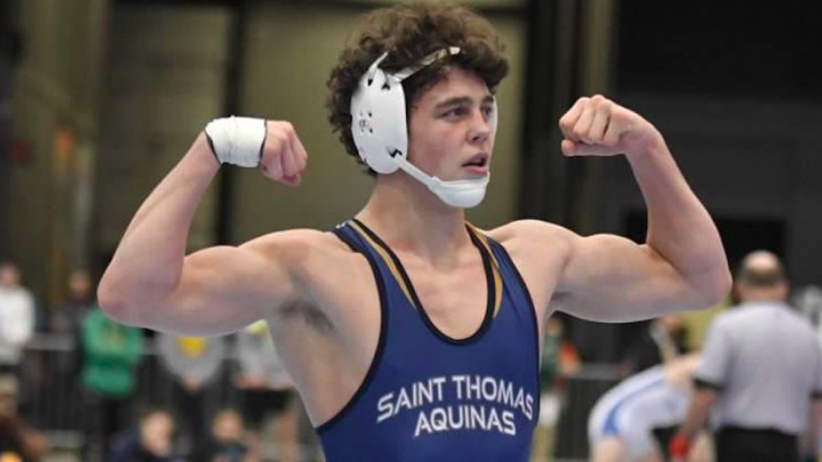 St. Thomas Aquinas senior Jared Simma won his second straight Kansas high school wrestling state championship on Friday.