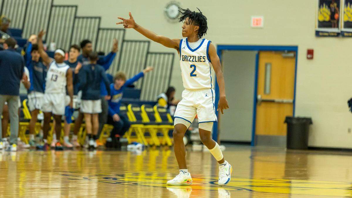 Wichita Northwest budding star Tasean Williams led the Grizzlies to an opening-round win over Wichita South in Tuesday’s sub-state semifinal game.