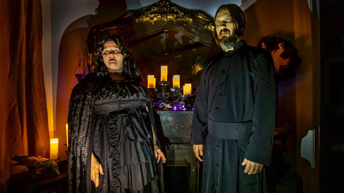 Monika Maddux and her husband, Jarrod, are creating a Living Wax Museum this weekend and next at their Riverside home at 1121 N. Bitting. Thirty local artists will represent current or dead real historical figures.