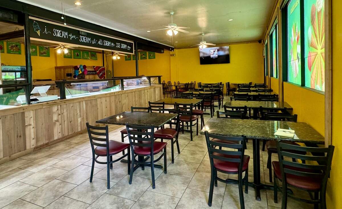 Paleteria Chihuahua has seating inside for 64.
