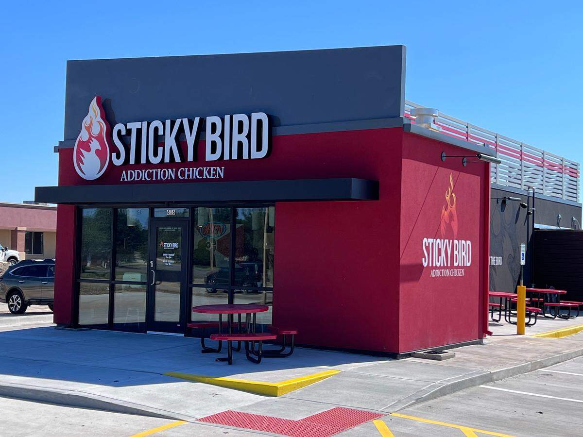 Brothers and Five Guys franchisees Jeff and Jay Miller closed their Sticky Bird franchise in restaurants in November.
