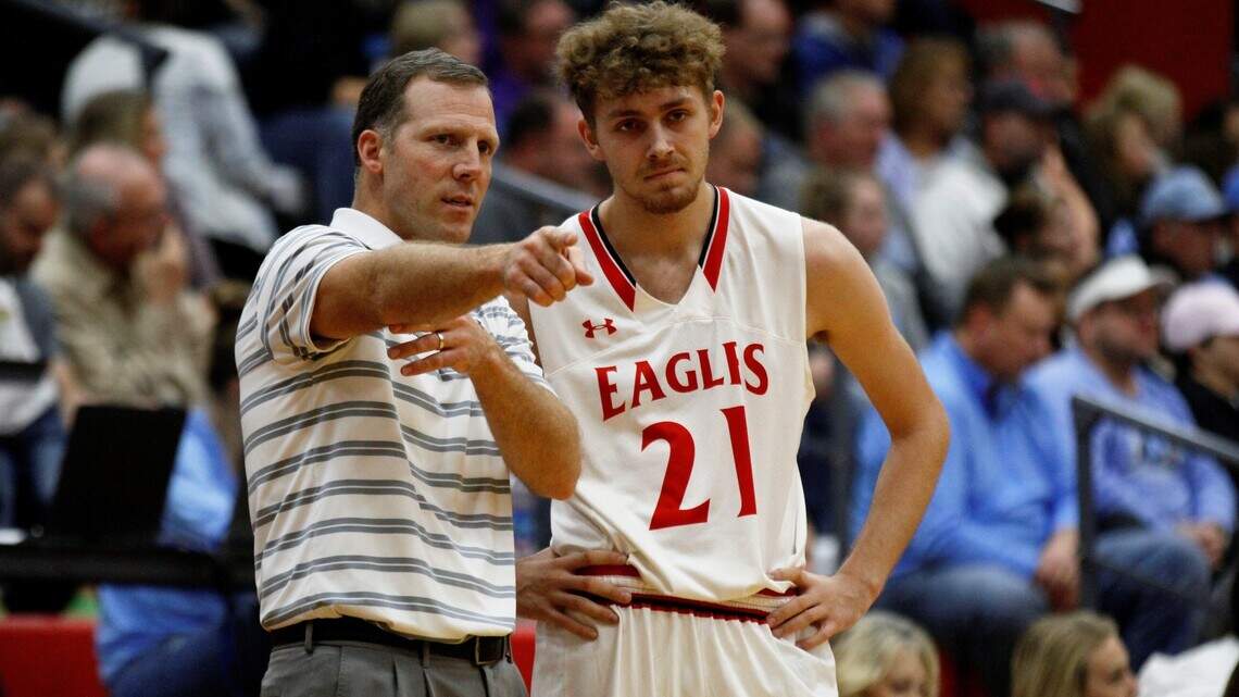 ‘Wouldn’t trade it for anything’: Why Maize boys basketball coach retired
