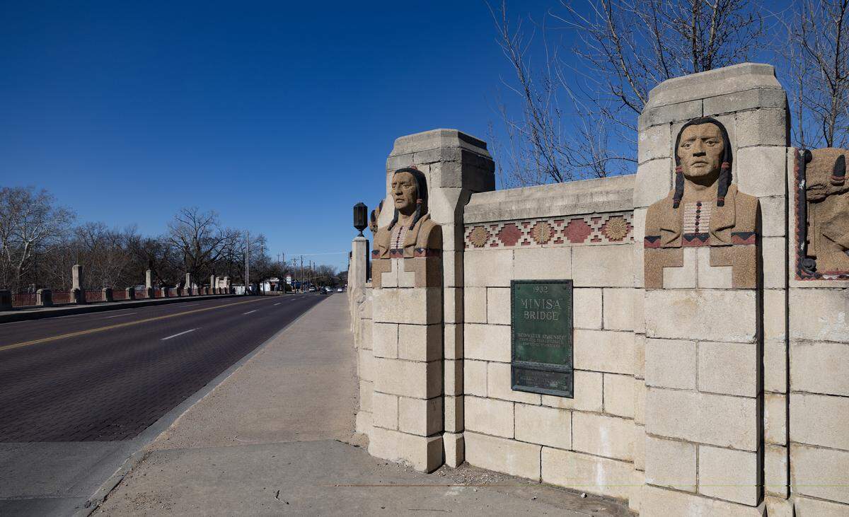 A plaque on the 1932 Minisa Bridge in Riverside states that the word Minisa came from the Zuni tribe and means red waters, but historians have not been able to verify what the word means or that it even is an Indian word.