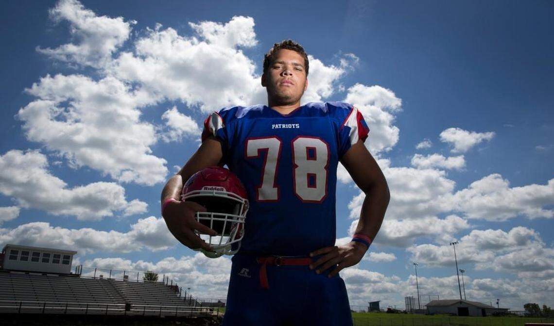 West Elk High lineman Isaiahh Loudermilk is expected to sign with Wisconsin on Wednesday.