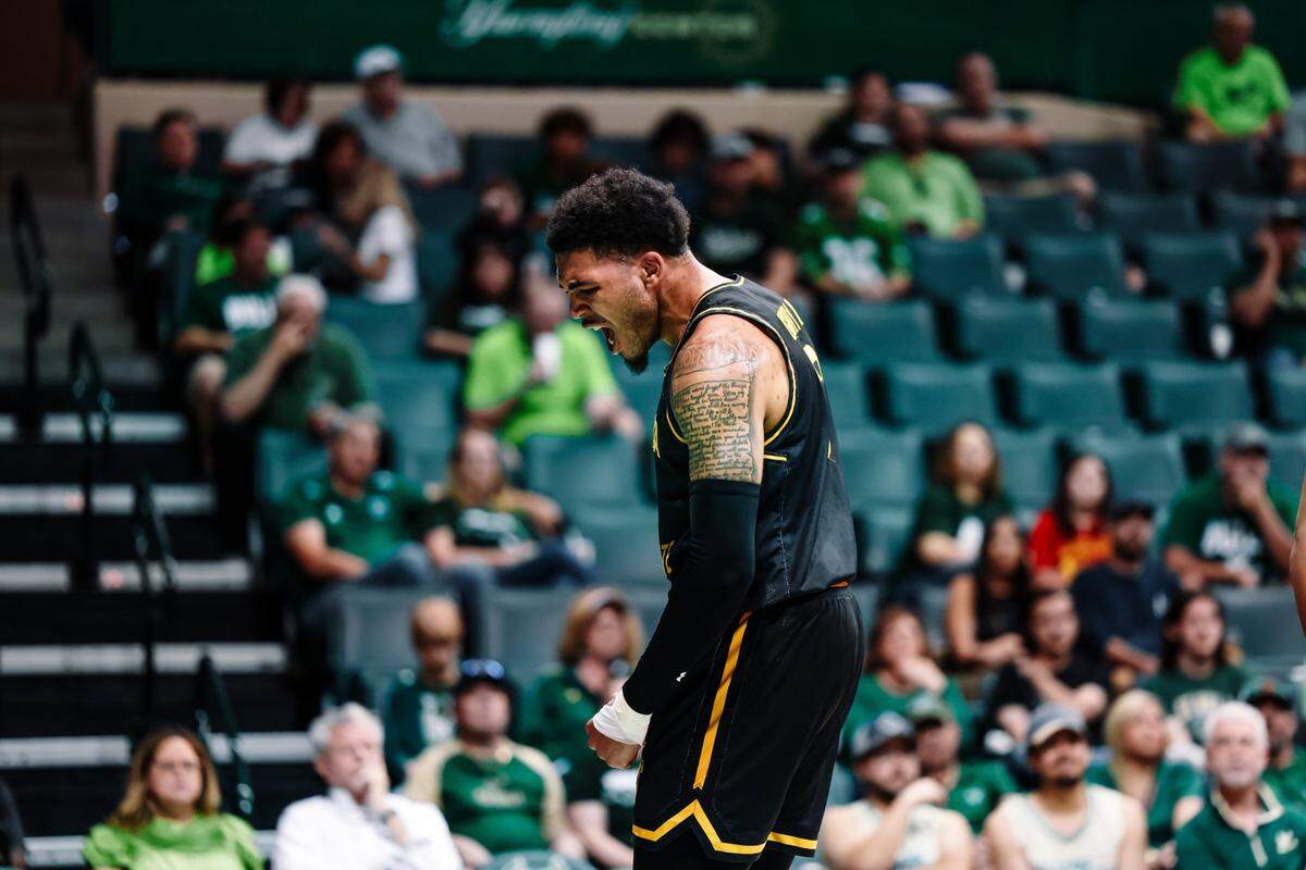 When senior forward Ronnie DeGray III plays at least 20 minutes, Wichita State is 8-1 this season.